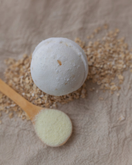 Oatmeal, Milk & Honey Natural Bath Bomb